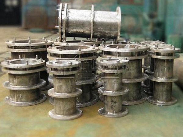 武漢市黃陂區(qū)不銹鋼柔性防水套管成品展示