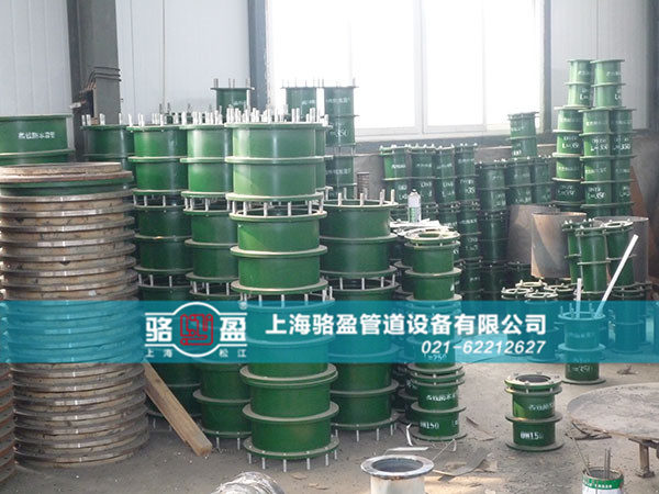 柔性<a href=http://www.www.yw25je.com target=_blank class=infotextkey>防水套管</a>日常生產(chǎn)