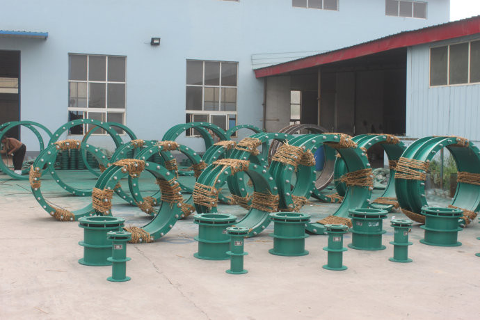 國(guó)標(biāo)<a href=http://www.www.yw25je.com target=_blank class=infotextkey>防水套管</a>生產(chǎn)廠家