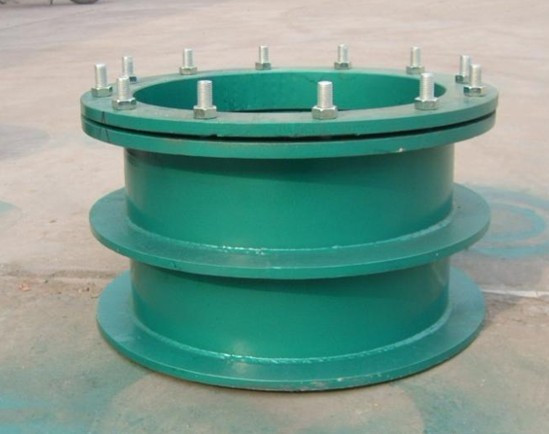 良好<a href=http://www.www.yw25je.com target=_blank class=infotextkey>柔性防水套管</a>供貨現(xiàn)場